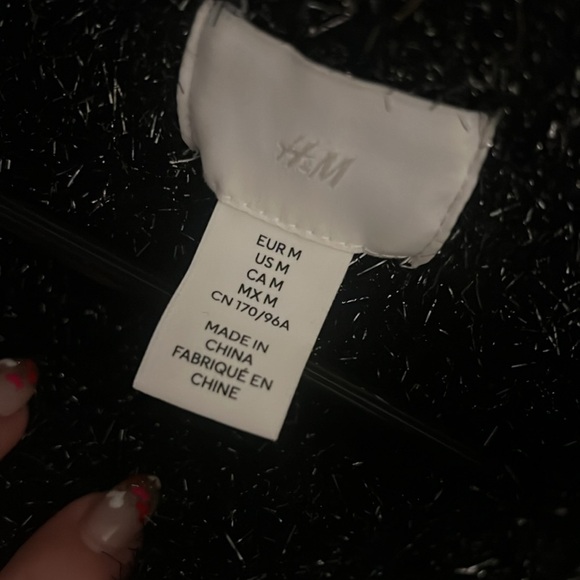 H&M black sparkly sweater size medium - Picture 2 of 3